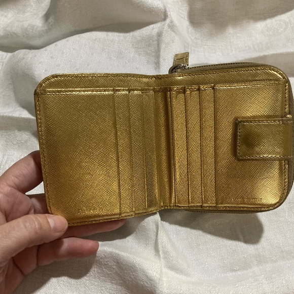 PRADA COIN WALLET Gold Metallic 4 x 4 - Picture 5 of 8
